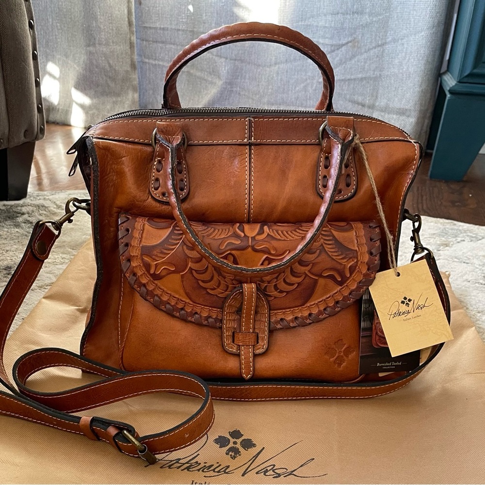 Patricia Nash Marliano Hobo, Gold
